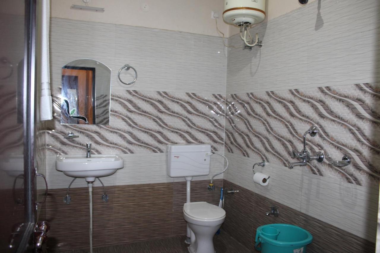 Aditya Homestay Bir-Billing Surrounded By Mountains Екстериор снимка