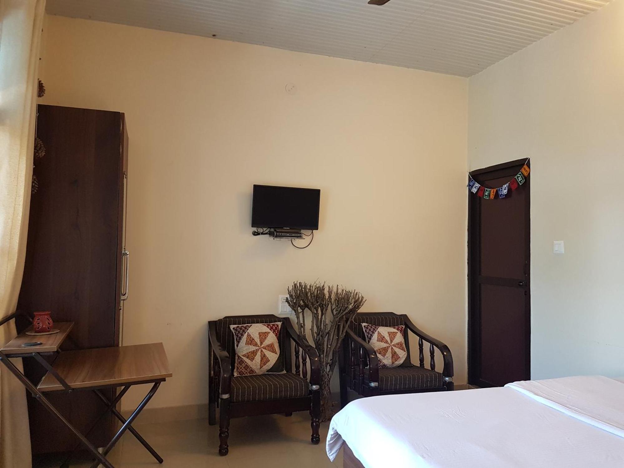 Aditya Homestay Bir-Billing Surrounded By Mountains Екстериор снимка