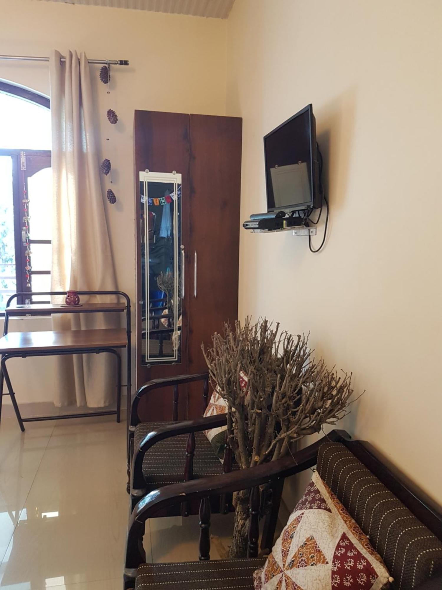 Aditya Homestay Bir-Billing Surrounded By Mountains Екстериор снимка